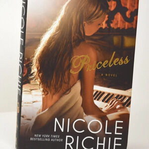 NWT  BARNES AND NOBLE NICOLE RICHIE  PRICELESS : A NOVEL